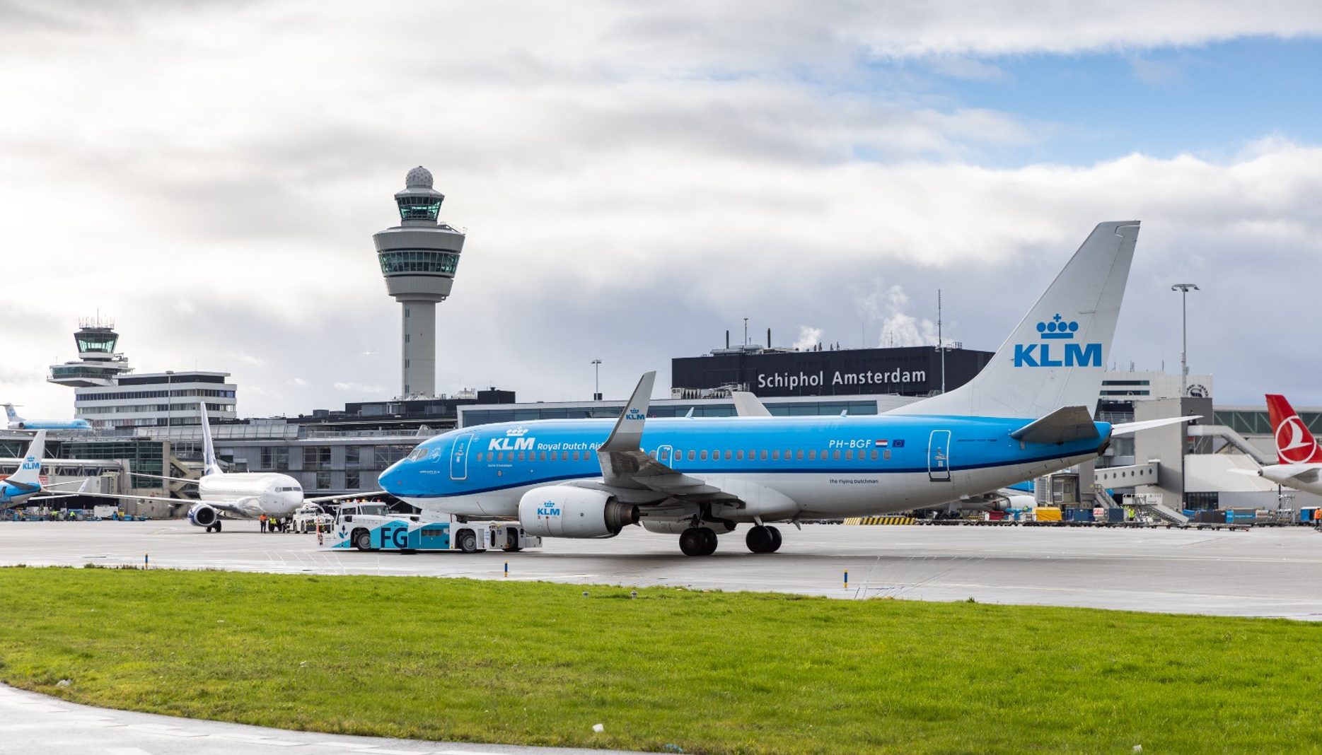 Luchtvaartsector start met vervolgproeven duurzaam taxiën op Schiphol 