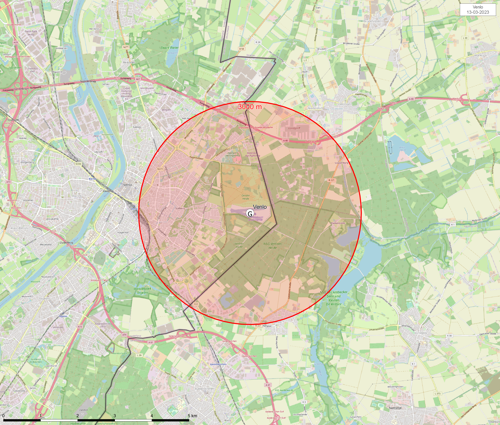 Kaart het vliegveld waarop het gebied waarbinnen je toestemming nodig hebt om sfeerballonnen op te laten, rood is gemarkeerd.