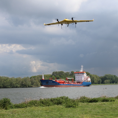 Test luchtverkeersleidingsinstructies aan dronebestuurder via GoDrone ...