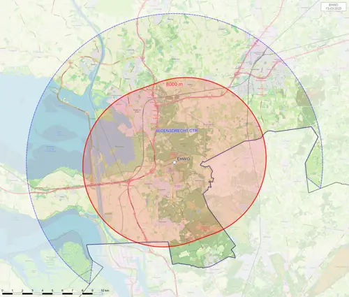 Kaart het vliegveld waarop het gebied waarbinnen je toestemming nodig hebt om sfeerballonnen op te laten, rood is gemarkeerd.
